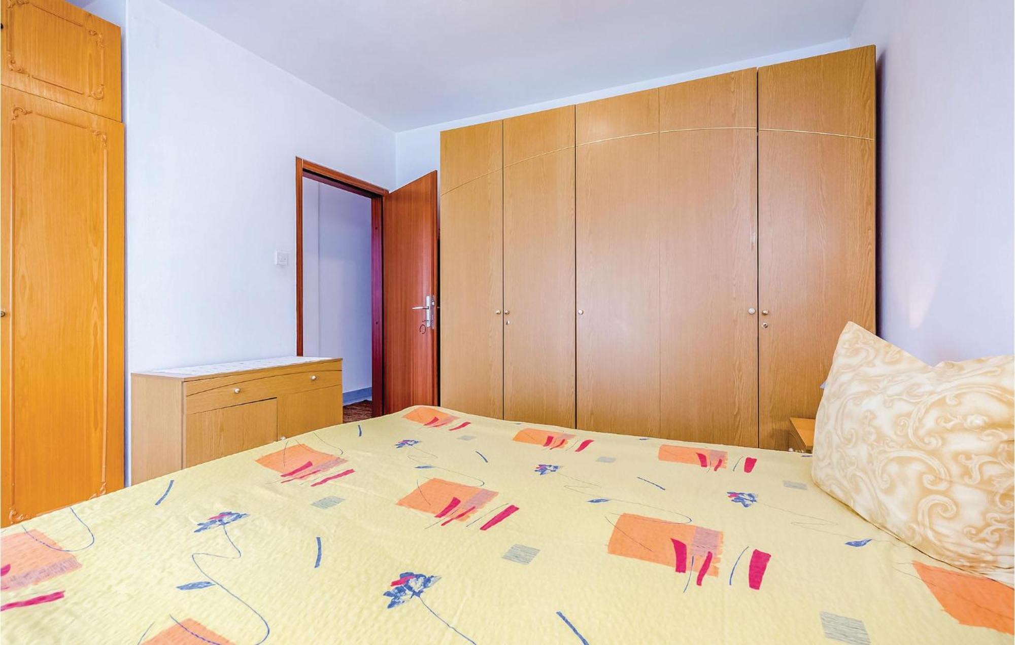 Beautiful Apartment In Novi Vinodolski Ngoại thất bức ảnh