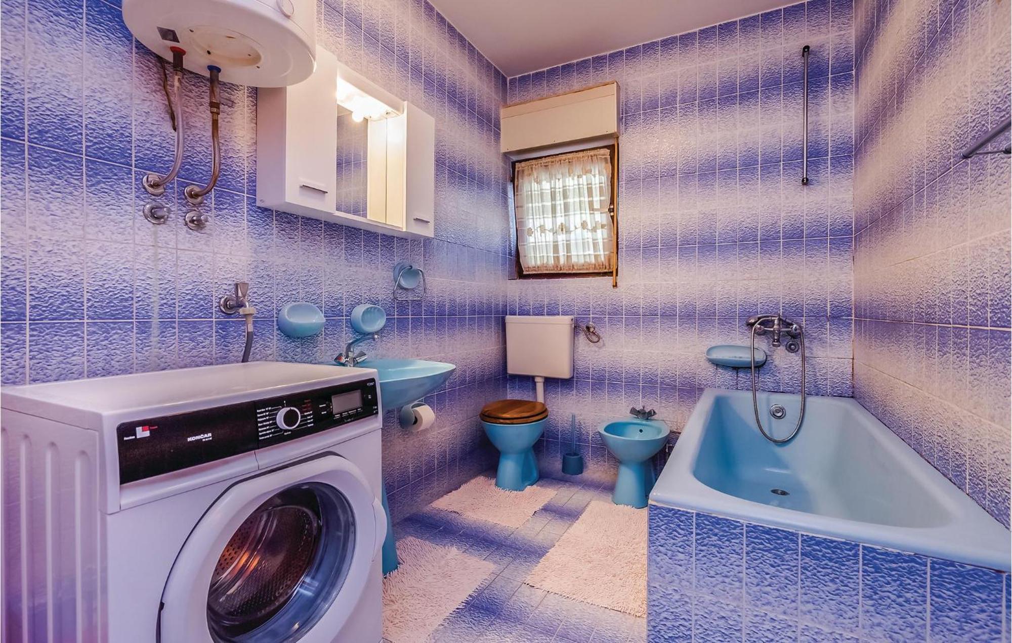 Beautiful Apartment In Novi Vinodolski Ngoại thất bức ảnh